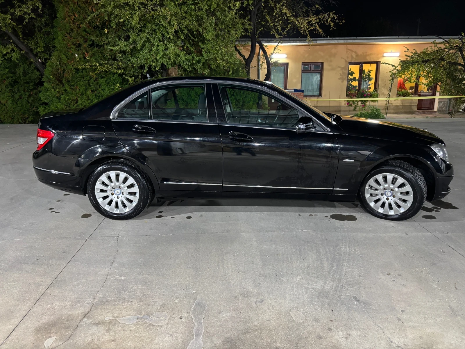 Mercedes-Benz C 220 CDI Elegance ОМ646, снимка 4 - Автомобили и джипове - 56382346