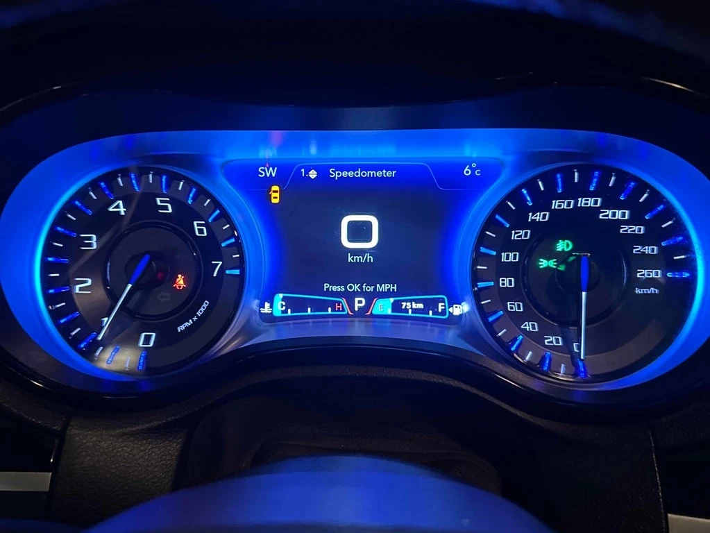 Chrysler 300c * 300S * CARFAX * БЕЗ ПЪРВОНАЧАЛНА ВНОСКА - изображение 8