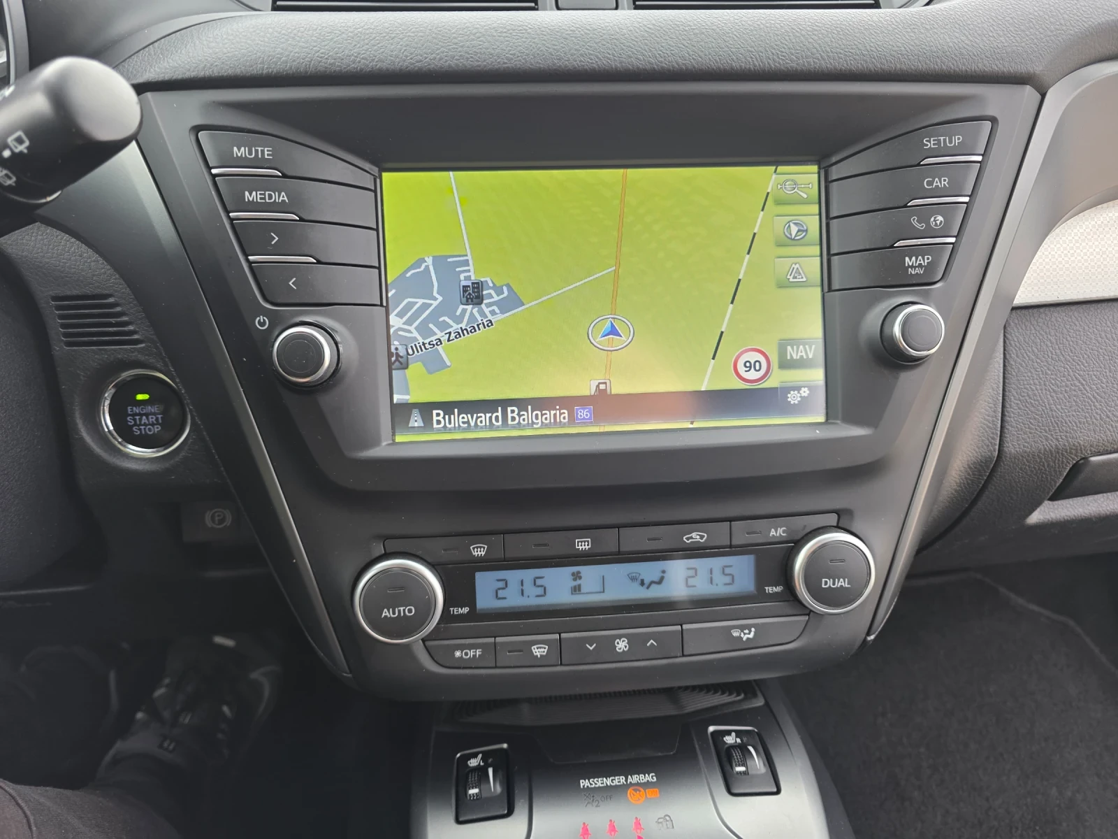 Toyota Avensis 1.8 Vvti ��������� Evro 6 KeyLess Go Line assist | Mobile.bg � ����������� 13