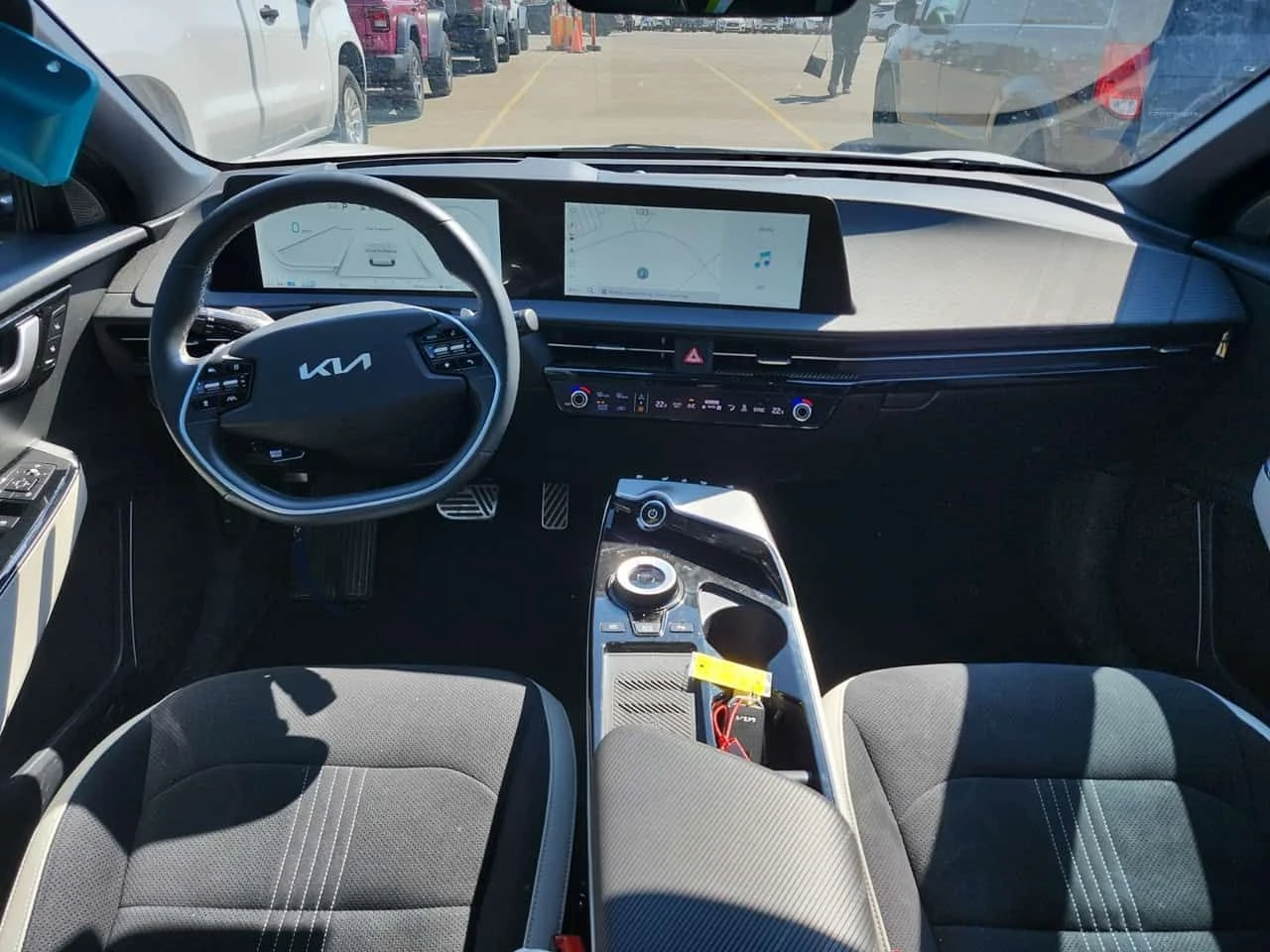 Kia EV6  LONG RANGE W/GT LINE PKG 2 /DISTRONIC/360, снимка 10 - Автомобили и джипове - 54156268