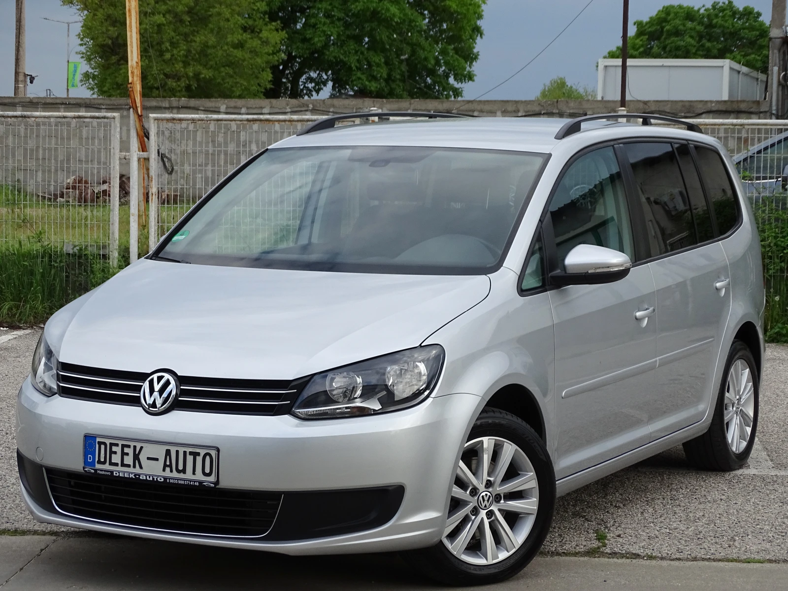 VW Touran 1.6TDI_7 Местен_Германия_* , снимка 2 - Автомобили и джипове - 54512810