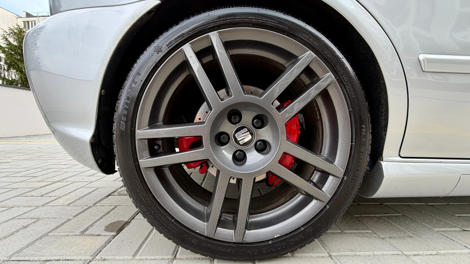 Seat Leon 1.9 TDI FR 150 кс., снимка 9 - Автомобили и джипове - 54744934