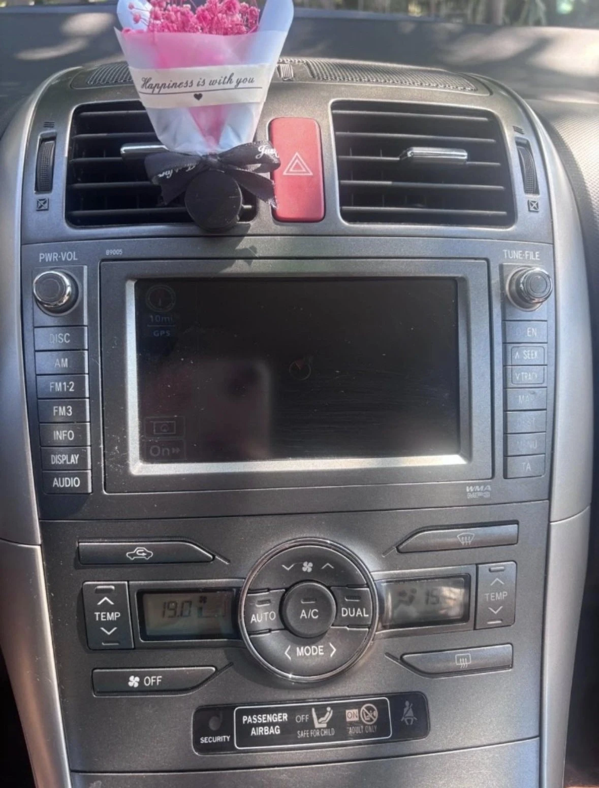 Toyota Auris D4d keyless сервизна книжка, снимка 8 - Автомобили и джипове - 55357427