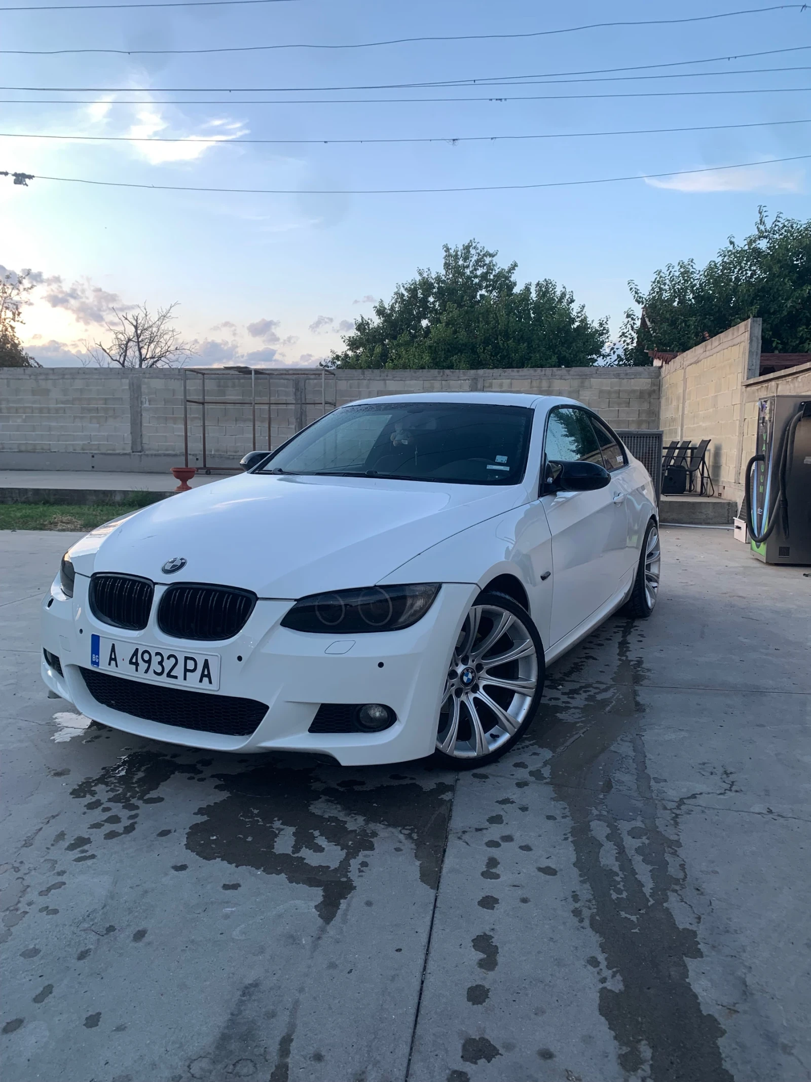 BMW 320, снимка 5 - Автомобили и джипове - 55413657