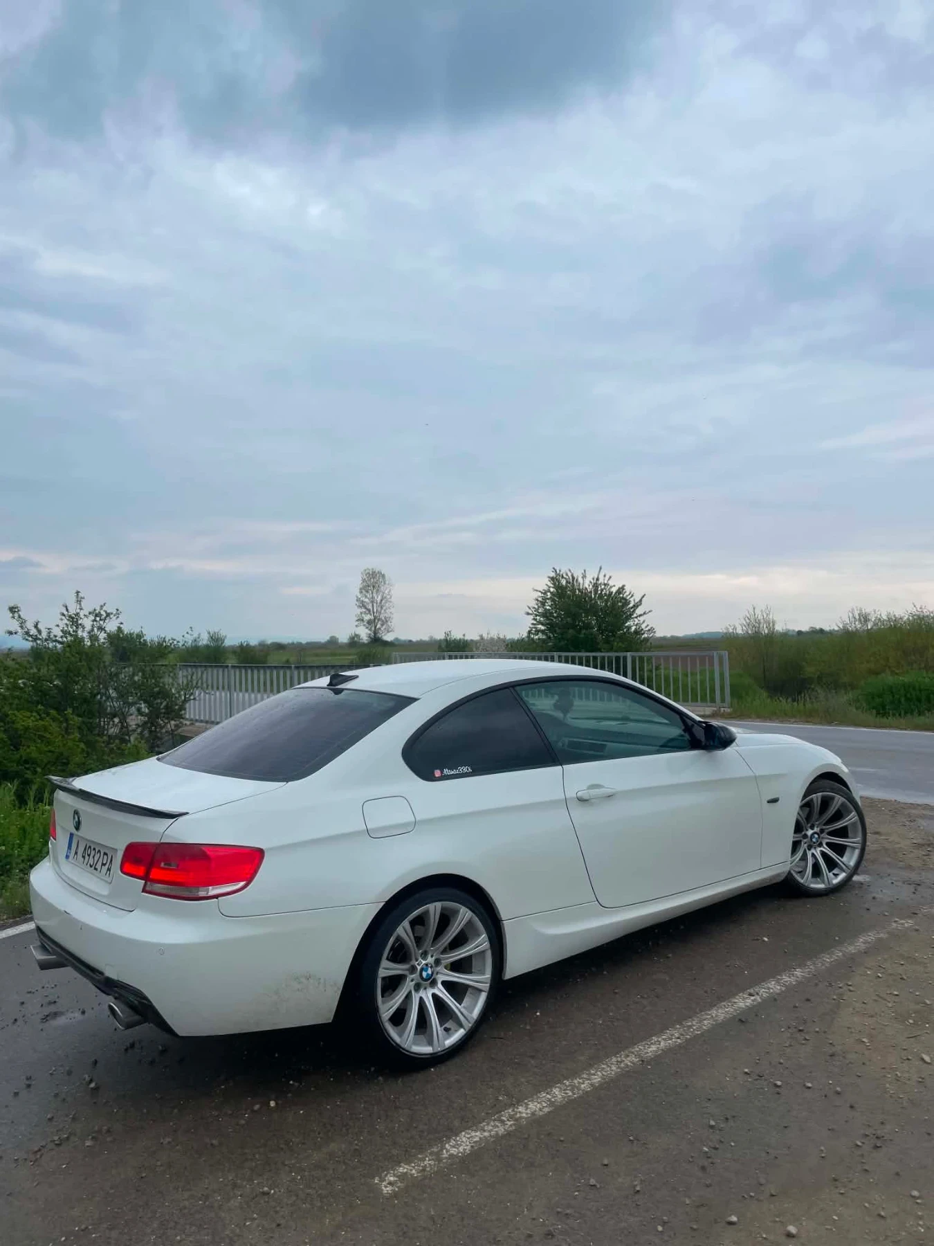 BMW 320, снимка 3 - Автомобили и джипове - 55413657