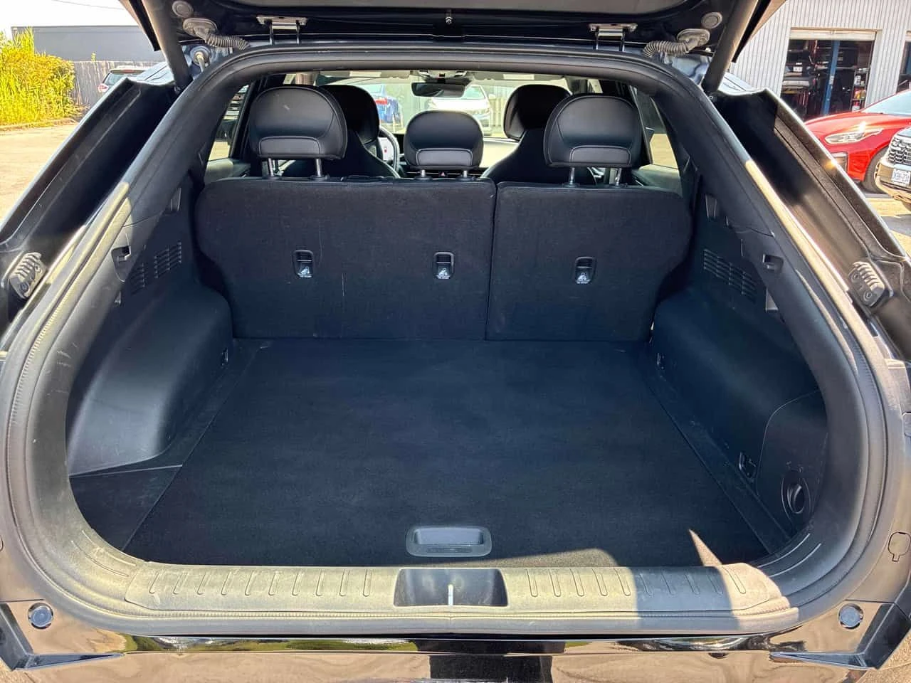 Kia EV6 * AWD Long Range w/GT Line Pkg * CARFAX * ОПЦИЯ ЗА, снимка 10 - Автомобили и джипове - 55579316