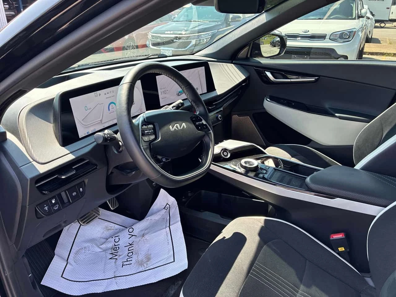 Kia EV6 * AWD Long Range w/GT Line Pkg * CARFAX * ОПЦИЯ ЗА, снимка 5 - Автомобили и джипове - 55579316