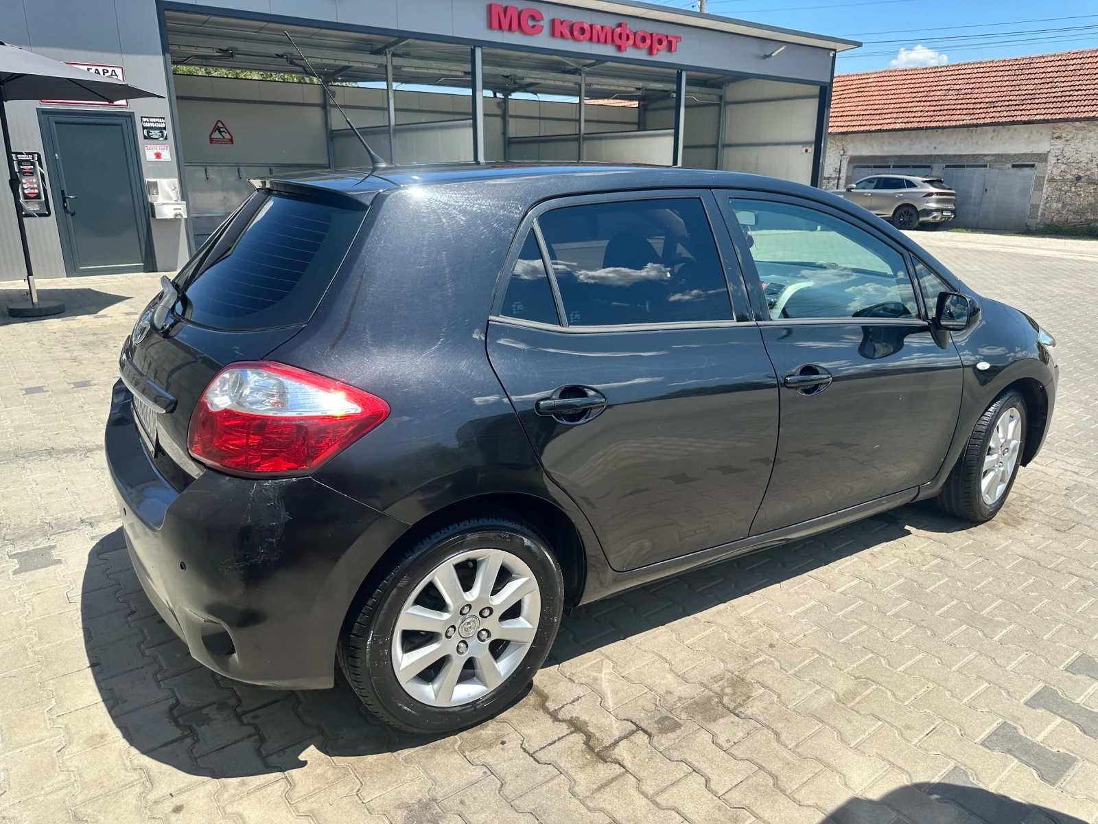 Toyota Auris, снимка 5 - Автомобили и джипове - 56450666