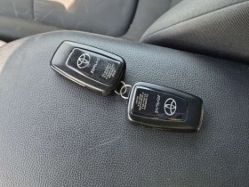 Toyota Rav4 * Awd Hybrid Xle * CARFAX * ОПЦИЯ ЗА ФИНАНСИРАНЕ | Auto.bg — изображение 10