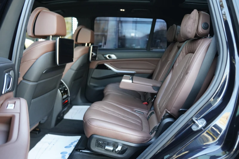 BMW X7 3.0d xDrive M Package Individual Shadow Line, снимка 11 - Автомобили и джипове - 52210347