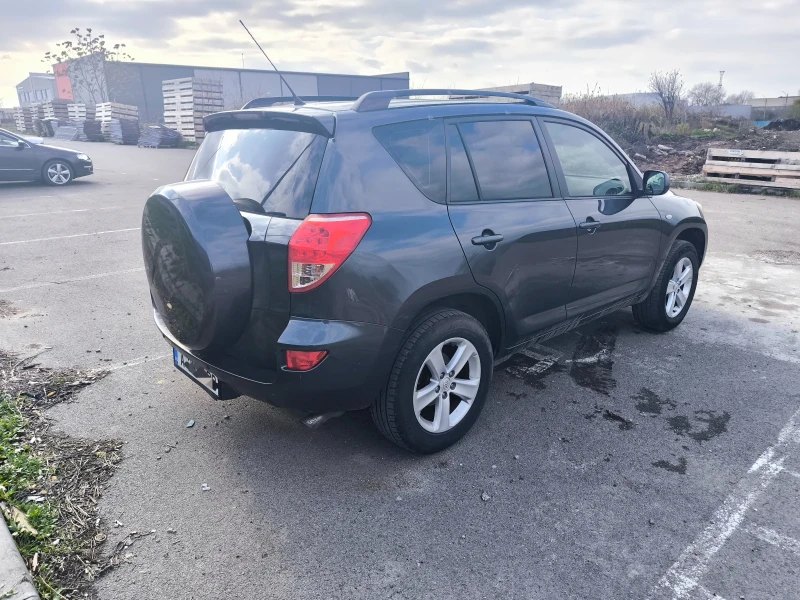 Toyota Rav4 2.0 Vvti, снимка 4 - Автомобили и джипове - 52707794