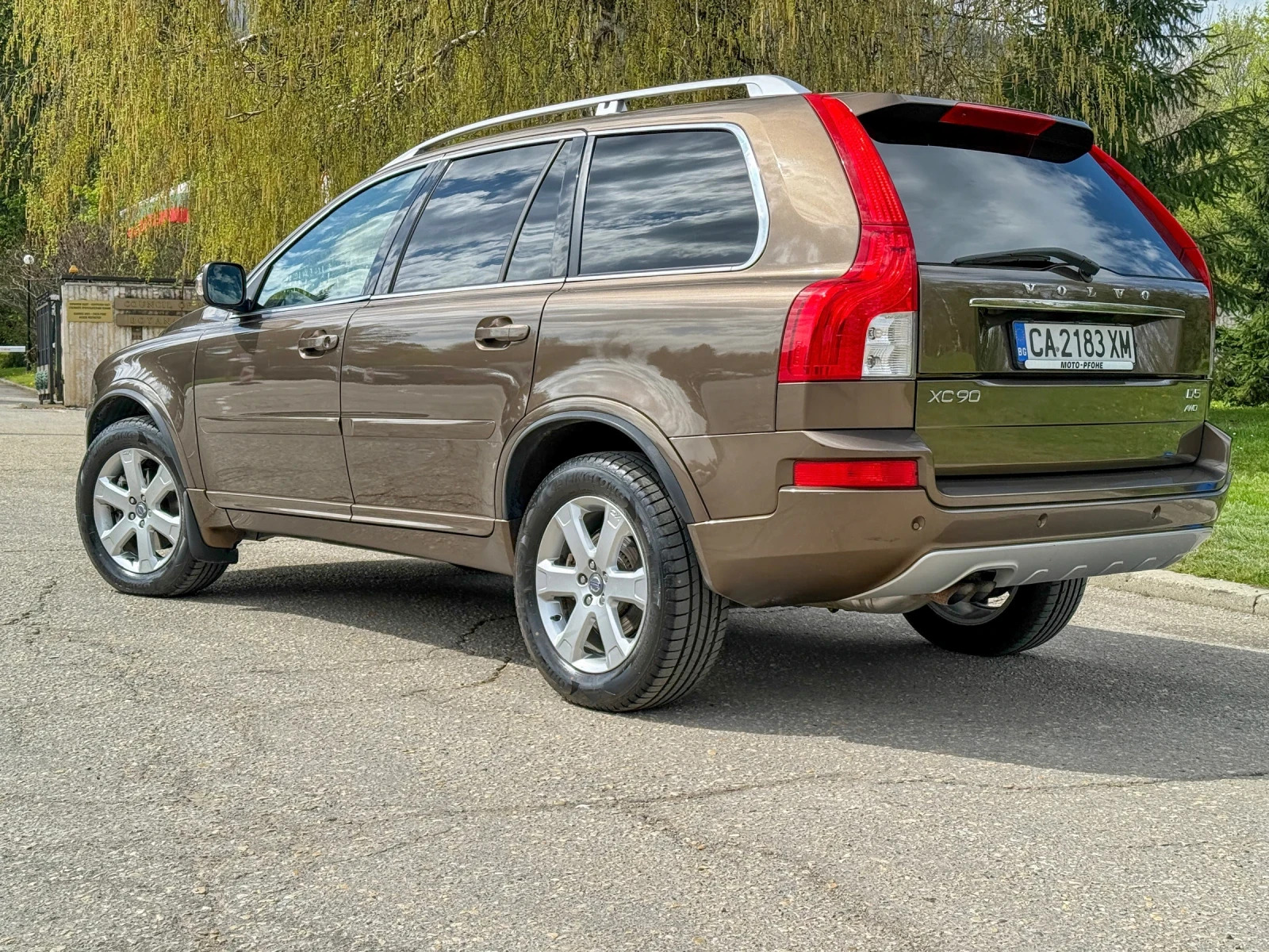 Volvo Xc90 D5 2.4 Turbo Diesel 204 к.с. - изображение 3