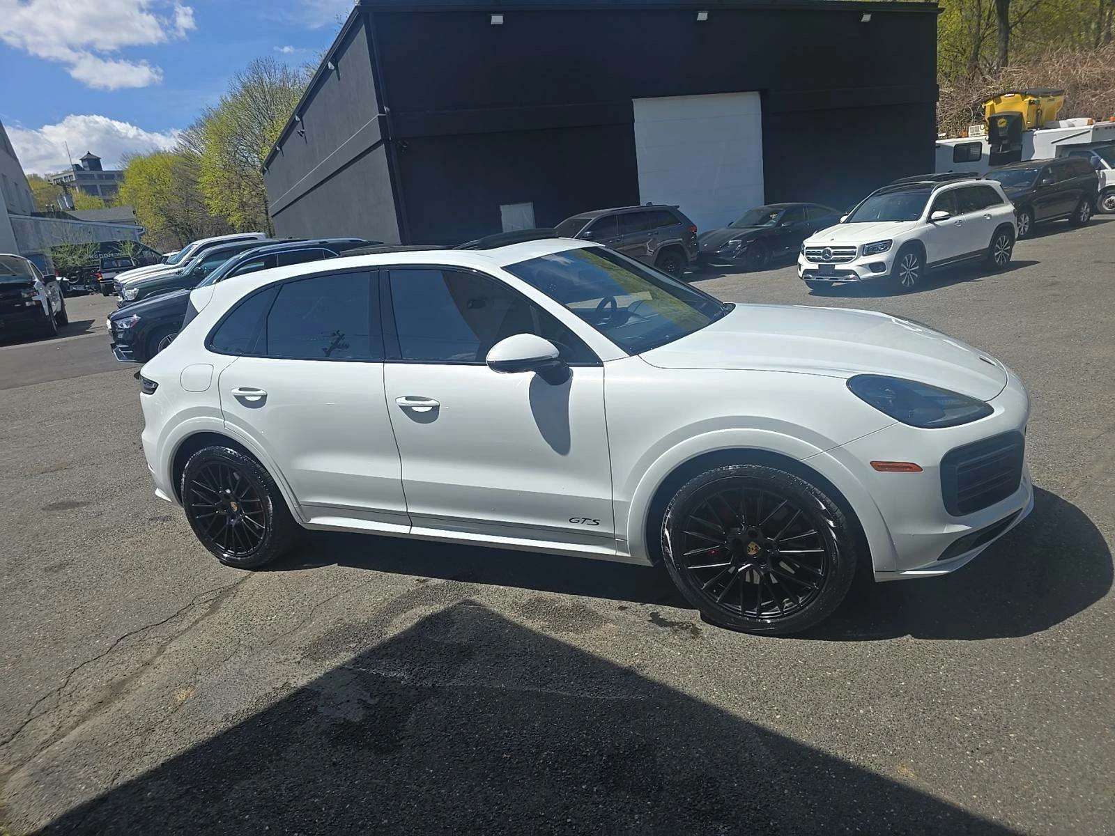 Porsche Cayenne  - изображение 4