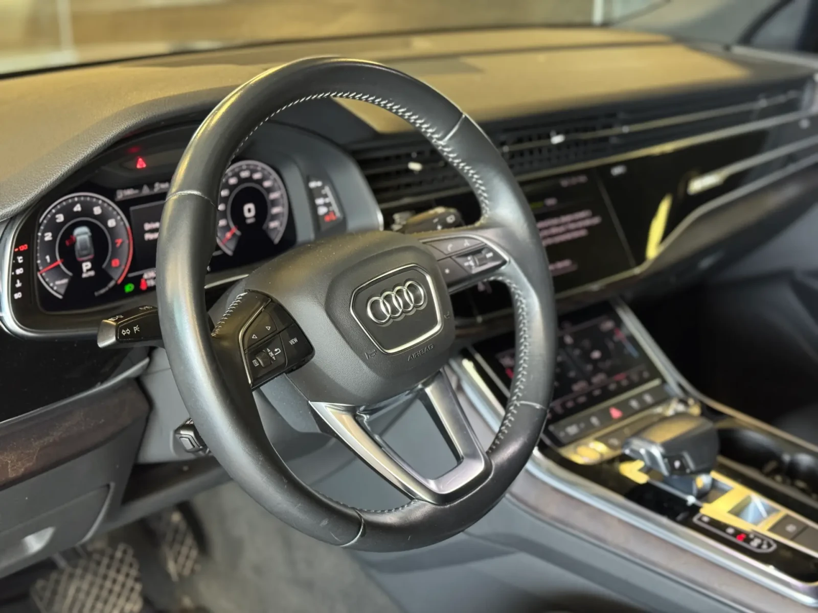 Audi Q8 PROGRESSIV 55 TFSI/PANO/LANE ASSIST/ DRIVER ASSIST - изображение 8