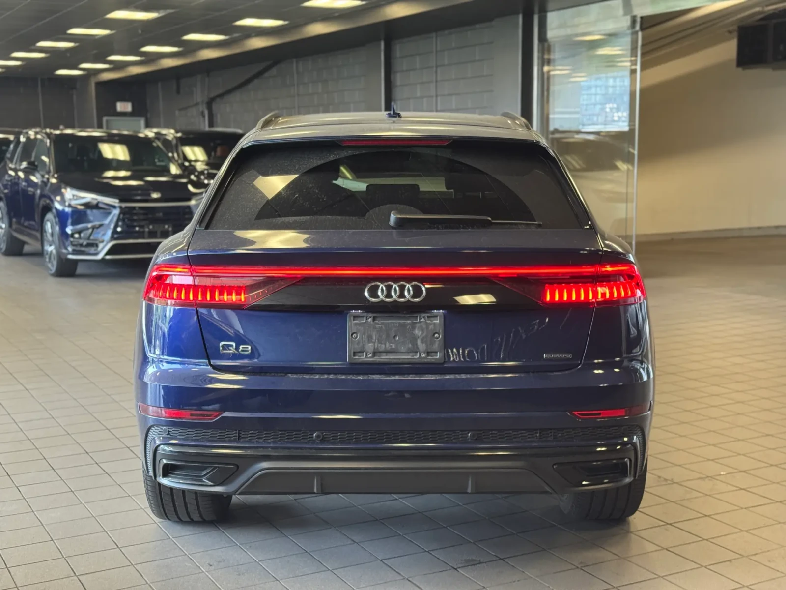 Audi Q8 PROGRESSIV 55 TFSI/PANO/LANE ASSIST/ DRIVER ASSIST - изображение 4