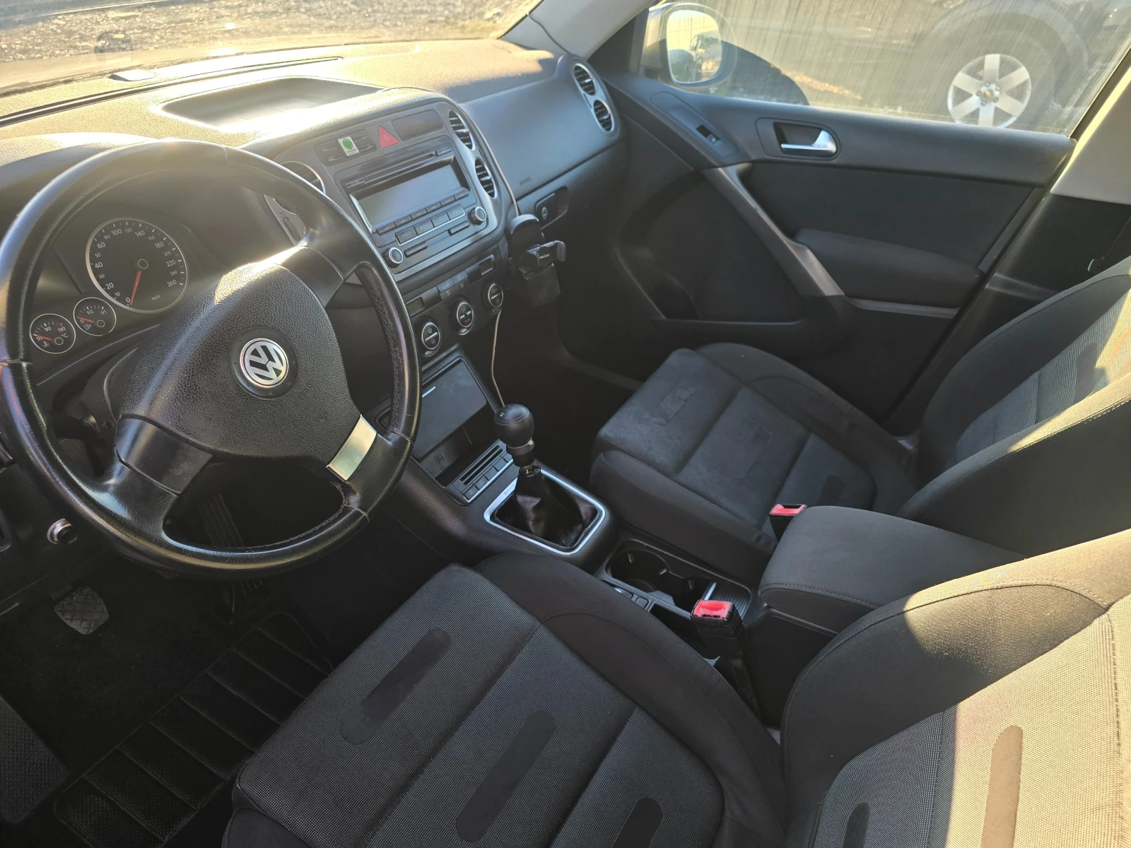 VW Tiguan 2.0D 4 MOTION - изображение 6