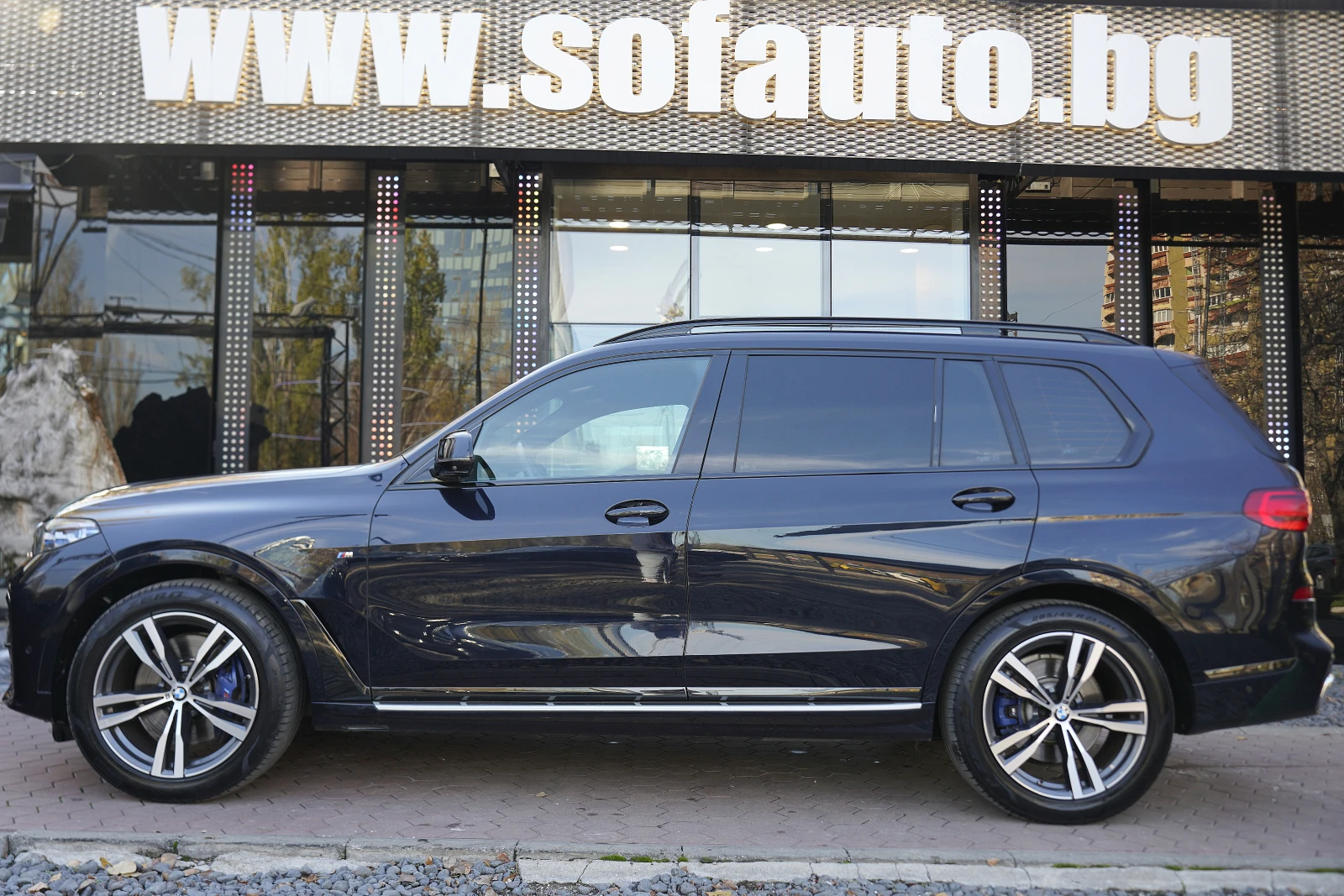 BMW X7 3.0d xDrive M Package Individual Shadow Line | Mobile.bg   4