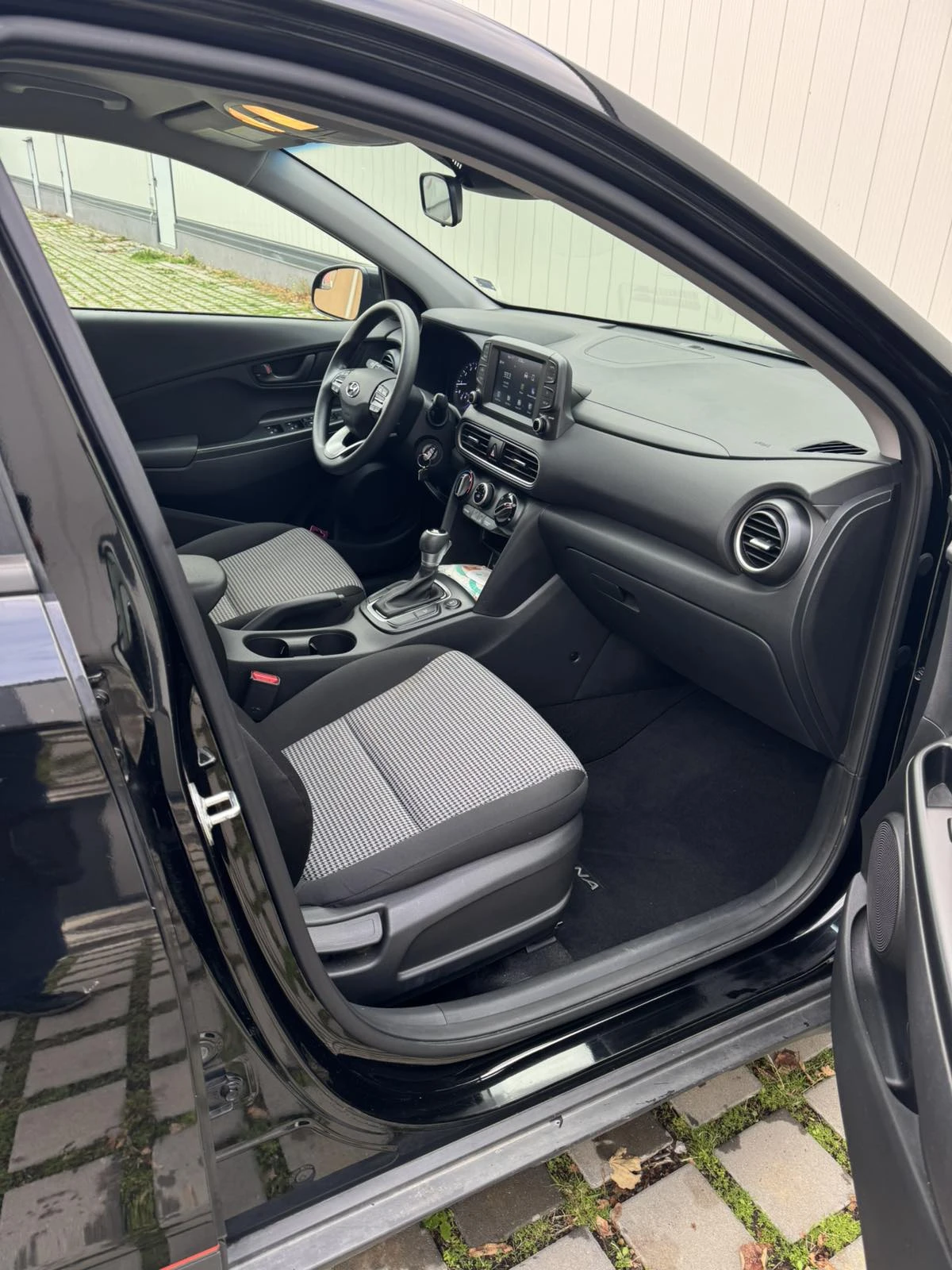 Hyundai Kona  - изображение 8