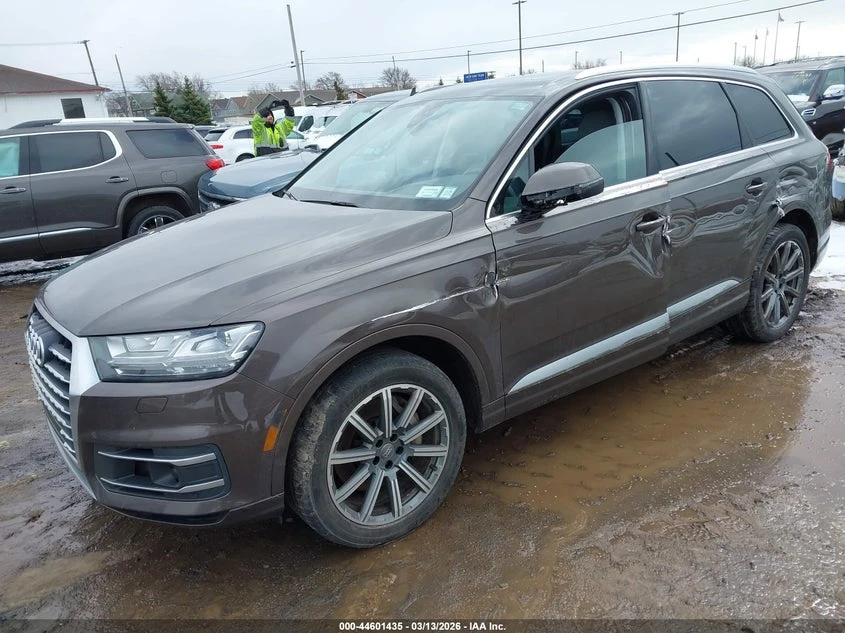 Audi Q7 3.0l 3.0T Premium, снимка 2 - Автомобили и джипове - 53924094