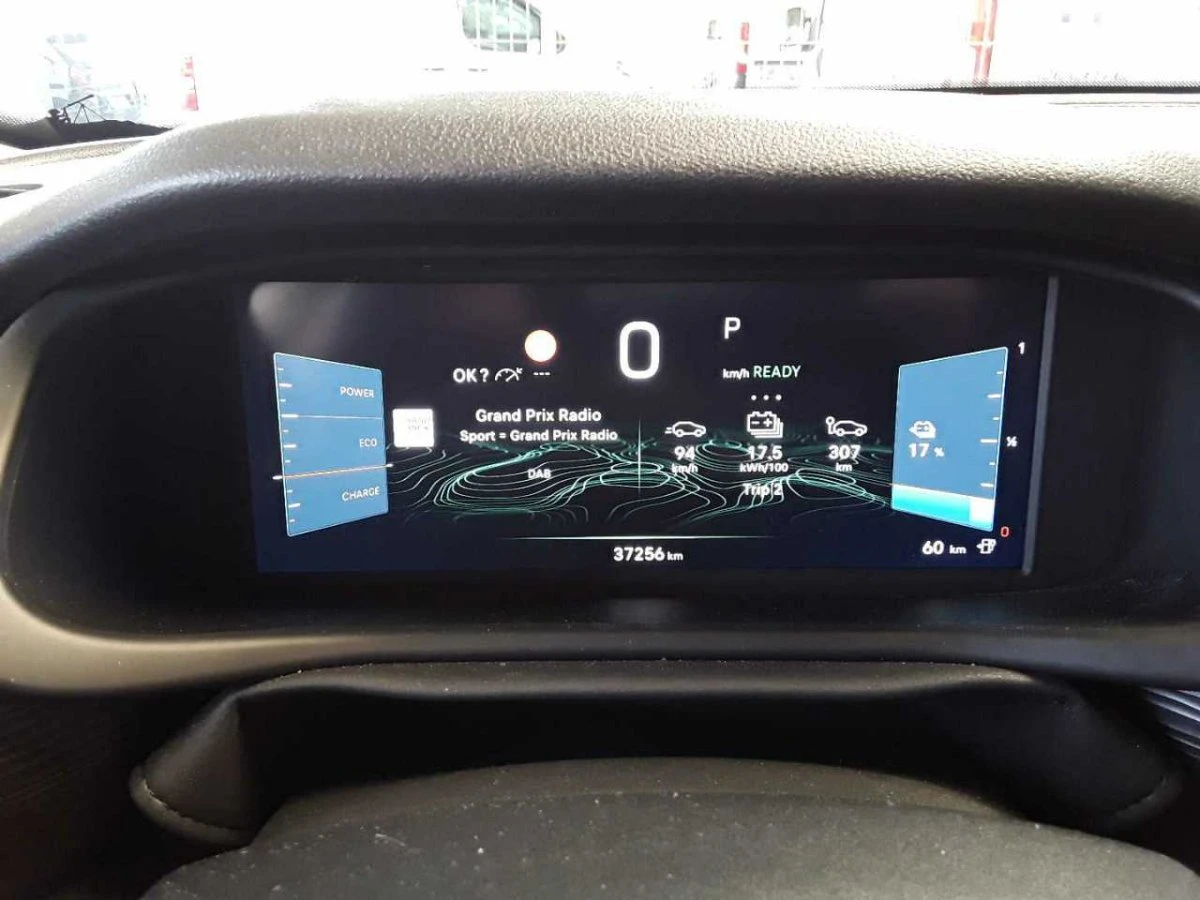 Jeep Avenger 51 kWh Longitude, снимка 12 - Автомобили и джипове - 54122040