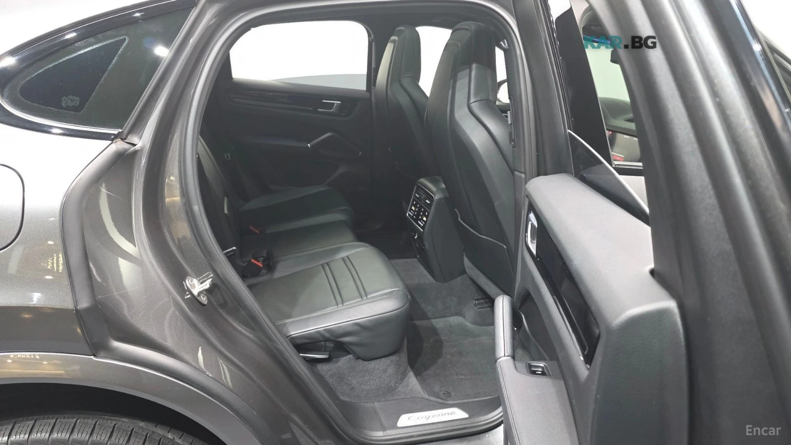 Porsche Cayenne * 3.0* COUPE* ПОДГРЕВ* ОБДУХВАНЕ* ПАНОРАМА* 360* , снимка 12 - Автомобили и джипове - 54914511