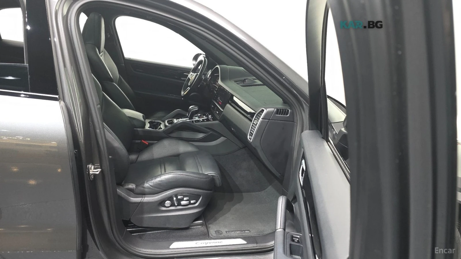 Porsche Cayenne * 3.0* COUPE* ПОДГРЕВ* ОБДУХВАНЕ* ПАНОРАМА* 360* , снимка 11 - Автомобили и джипове - 54914511
