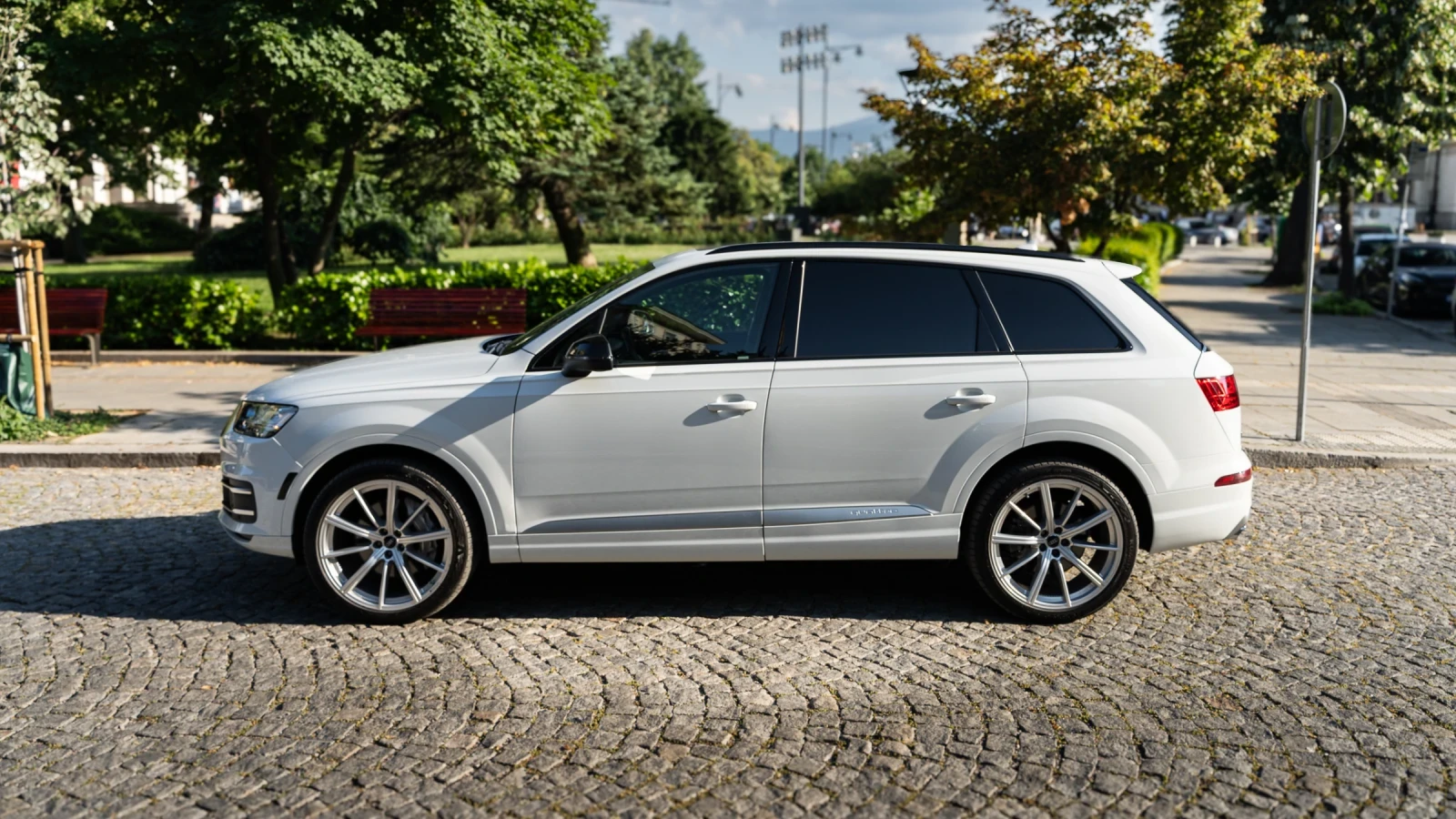 Audi Q7 3.0 QUATTRO PRESTIGE , снимка 3 - Автомобили и джипове - 55178133
