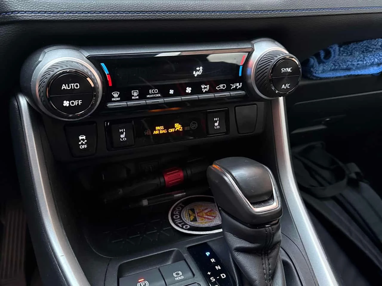 Toyota Rav4 * Hybrid SE * АВТОКРЕДИТ БЕЗ ПЪРВОНАЧАЛНА ВНОСКА* , снимка 10 - Автомобили и джипове - 56173021