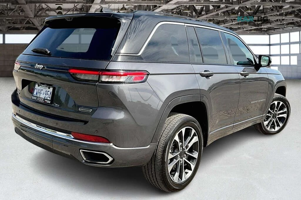 Jeep Grand cherokee Overland * АвтоКредит * (ЦЕНА ДО БГ), снимка 2 - Автомобили и джипове - 56227511