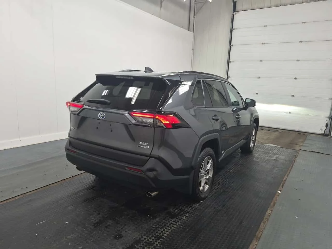 Toyota Rav4 * Awd Hybrid Xle * CARFAX * ����� �� ����������� | Mobile.bg � ����������� 2