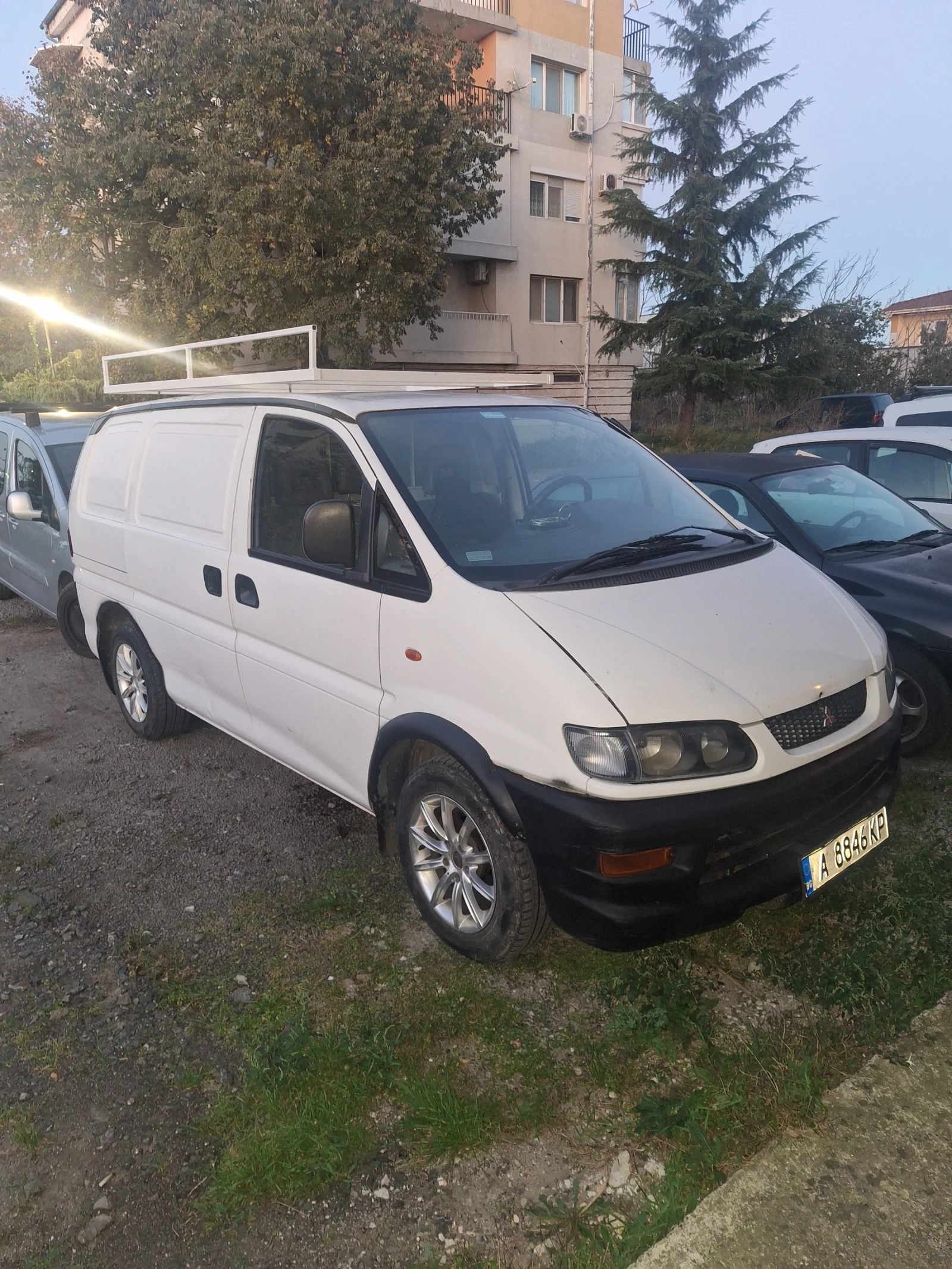 Mitsubishi L, снимка 1