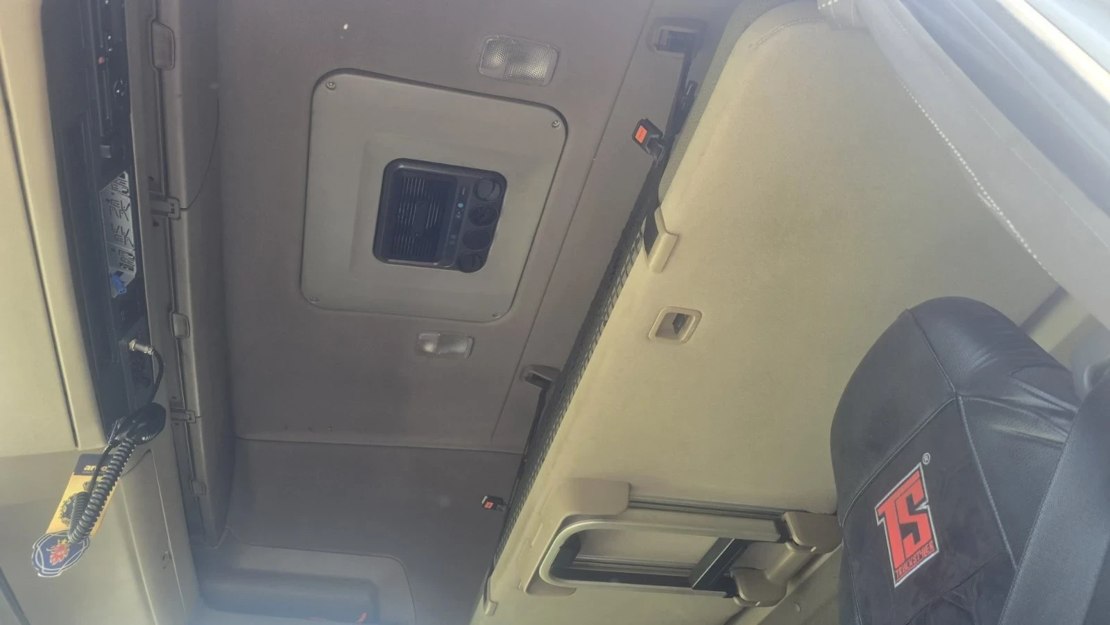 Scania R 450 Евро 6 / мега / вдигащ лафет /, снимка 15 - Камиони - 55645629