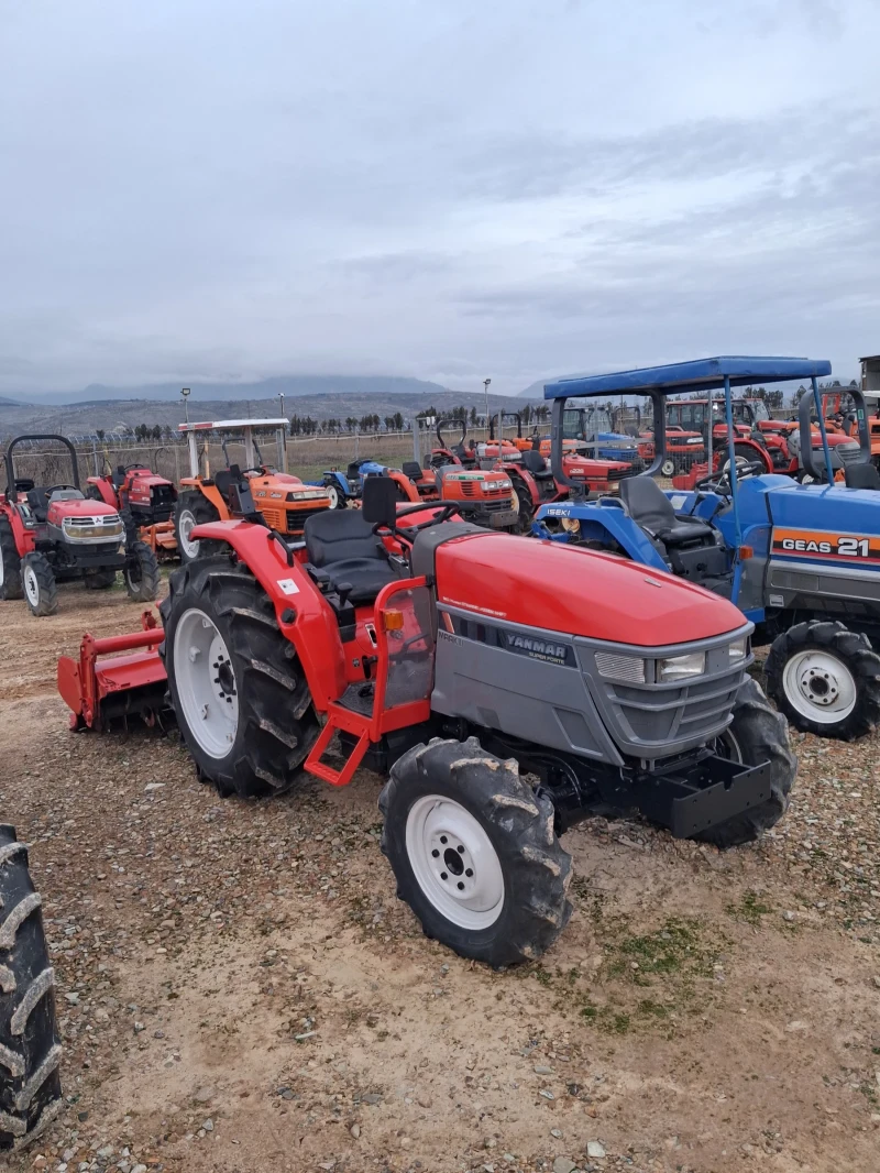 Трактор Kubota скайтрак 