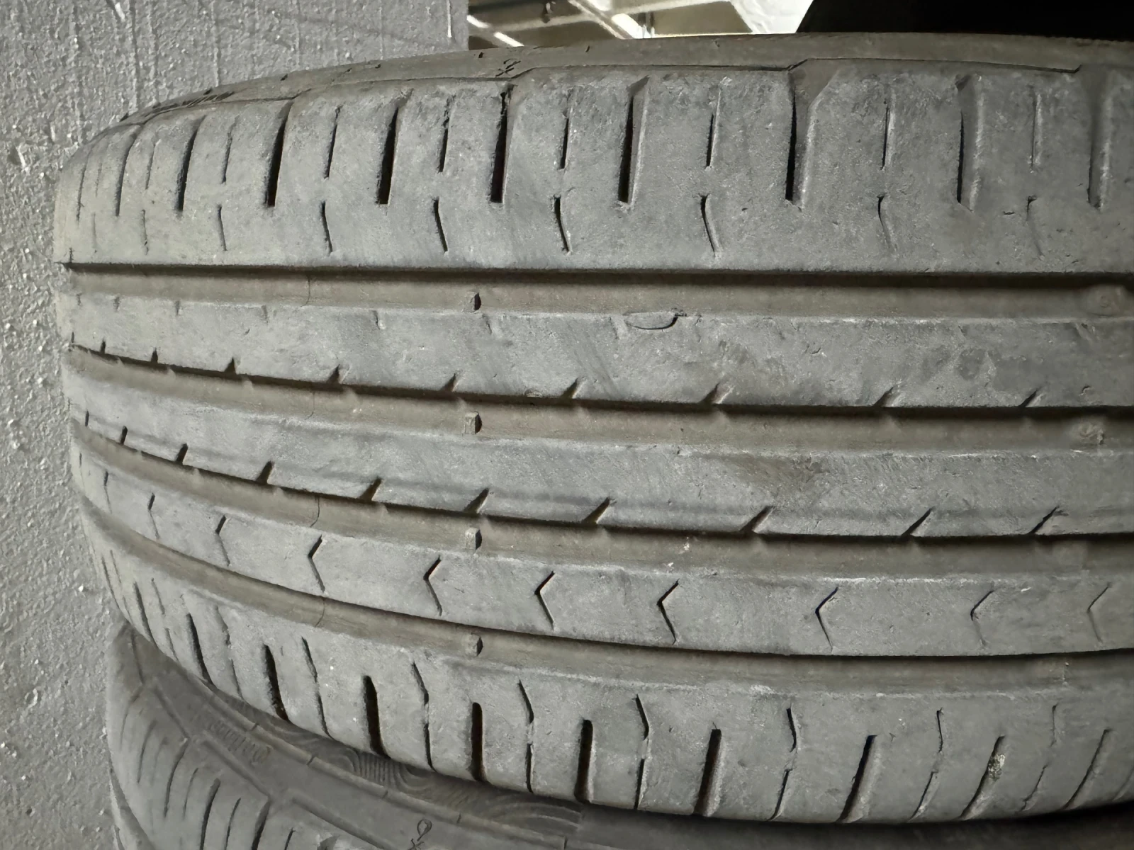 Гуми Летни 205/60R16, снимка 5 - Гуми и джанти - 55787882