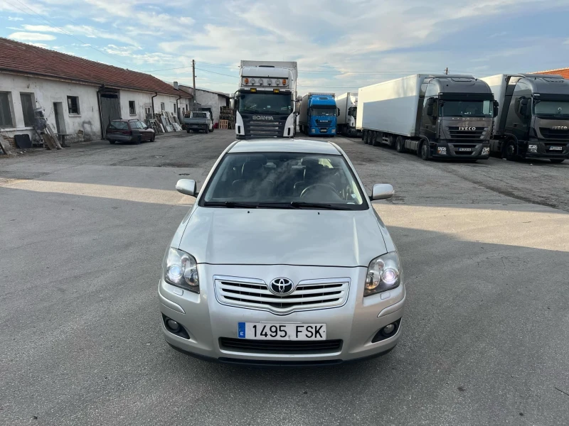 Toyota Avensis D-4D, снимка 9 - Автомобили и джипове - 48737228