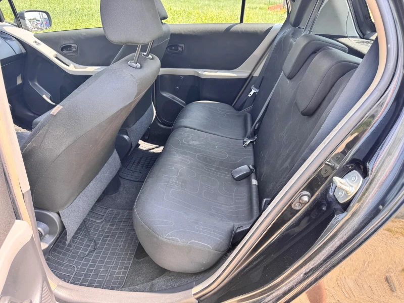 Toyota Yaris 1.4d4d, снимка 11 - Автомобили и джипове - 50577715