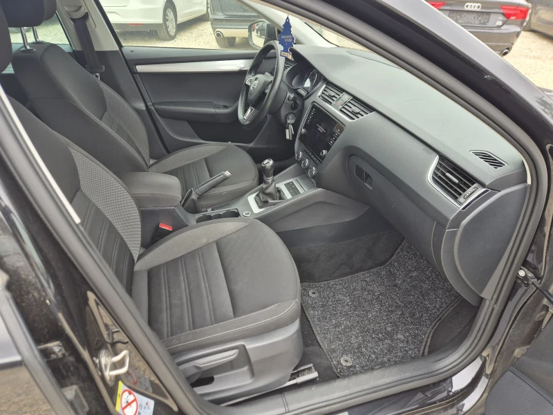 Skoda Octavia 1.5TSI NAVI KAMERA, снимка 8 - Автомобили и джипове - 51835335
