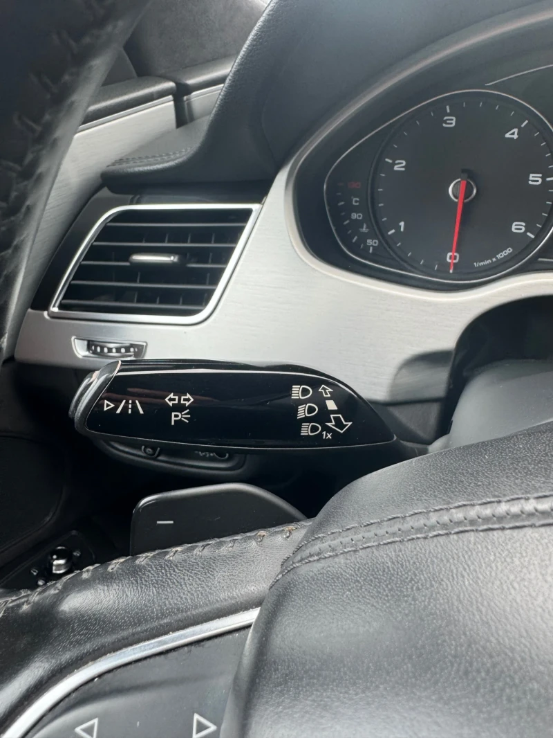 Audi A8, снимка 13 - Автомобили и джипове - 52080585