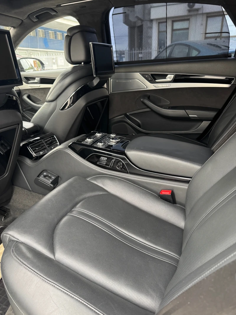 Audi A8, снимка 8 - Автомобили и джипове - 52080585