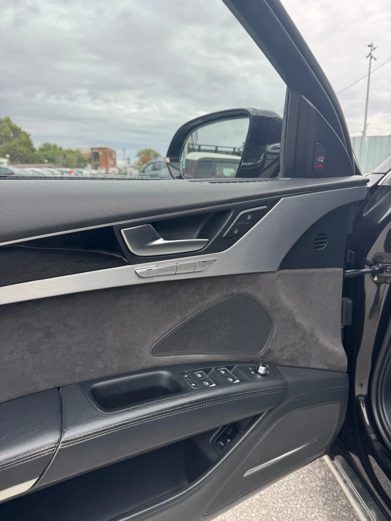 Audi A8, снимка 7 - Автомобили и джипове - 52080585