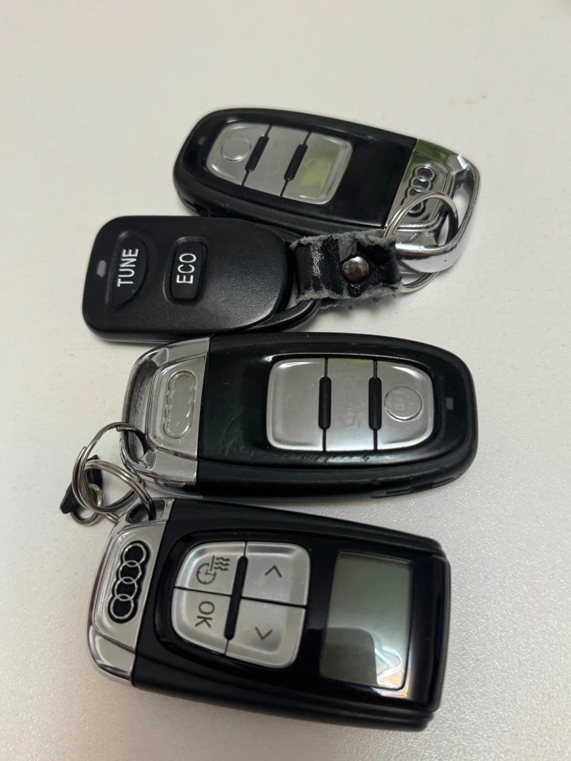 Audi A8, снимка 10 - Автомобили и джипове - 52080585