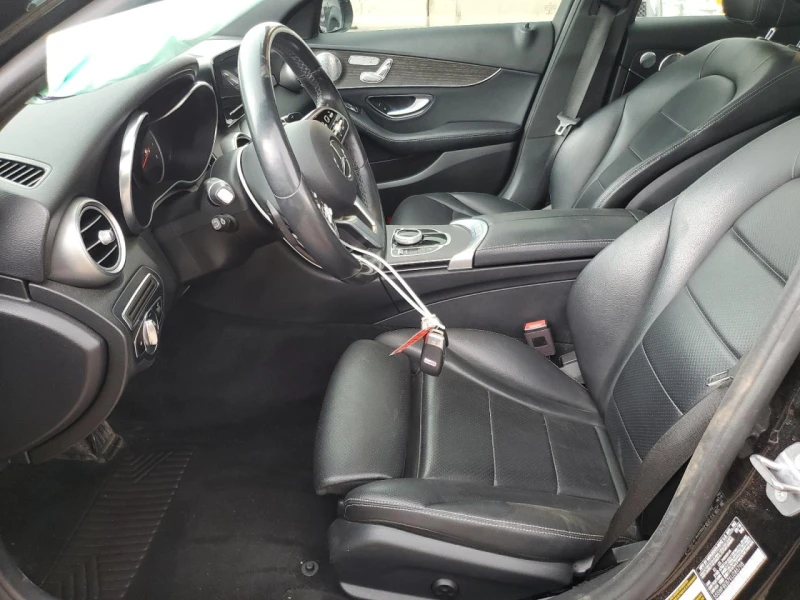Mercedes-Benz C 300 4MATIC| MULTIBEAM| DISTRONIC| BURMESTER| , снимка 7 - Автомобили и джипове - 52616313
