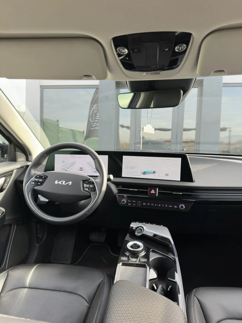 Kia EV6 PLUS 77.4KWh RWD/MERIDIAN/CAM/DISTRONIC/SOH100%, снимка 7 - Автомобили и джипове - 52733669