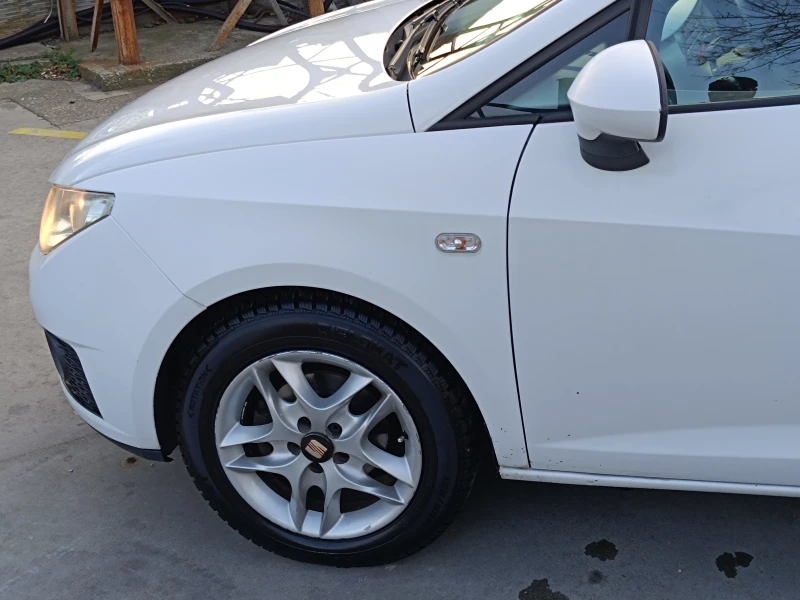 Seat Ibiza Sport Coupe, снимка 4 - Автомобили и джипове - 53053961