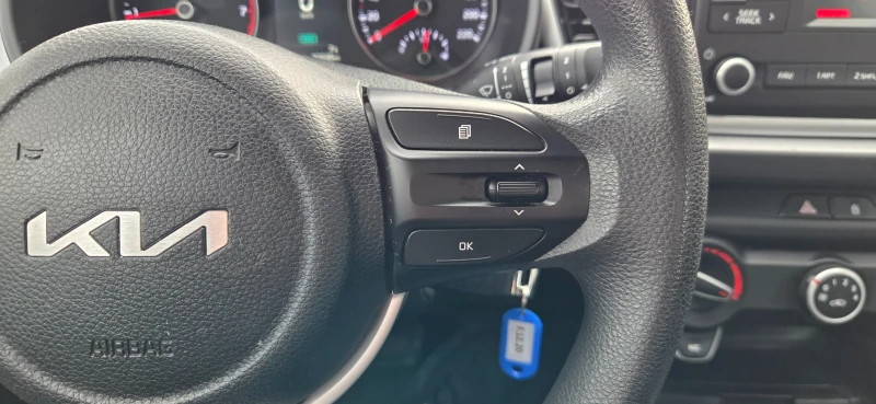 Kia Rio БЕНЗИН АВТОМАТИК  82 ХИЛ.КМ., снимка 15 - Автомобили и джипове - 53538789