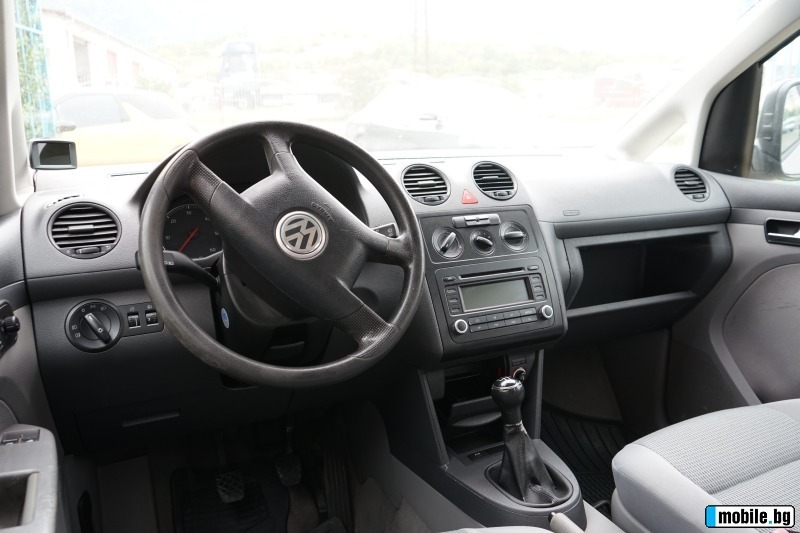 VW Caddy 1.9 TDI 105, снимка 5 - Автомобили и джипове - 45967979