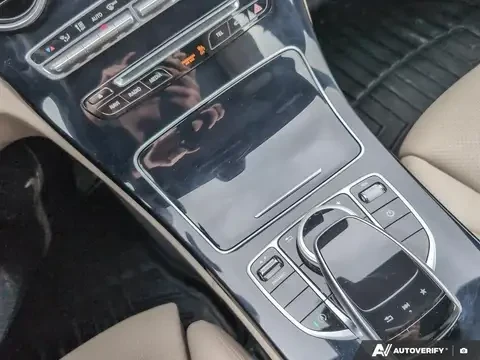 Mercedes-Benz C 300 CARFAX, снимка 11 - Автомобили и джипове - 55148883