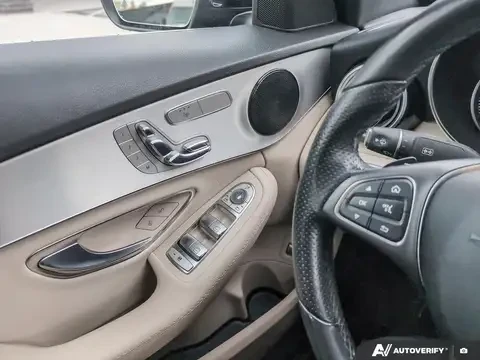 Mercedes-Benz C 300 CARFAX, снимка 10 - Автомобили и джипове - 55148883