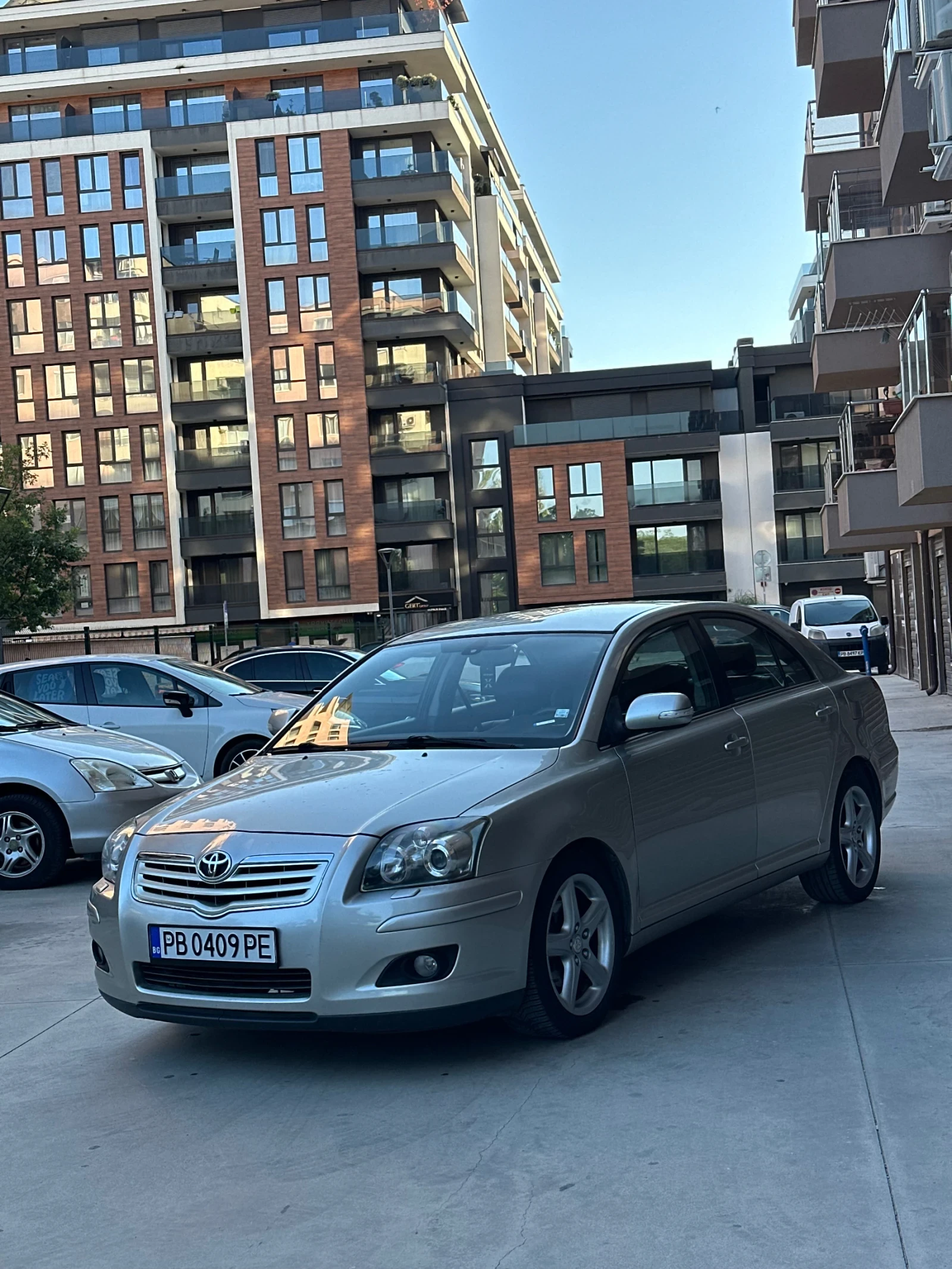 Toyota Avensis D-4D 2.2 (150К.с) - изображение 3