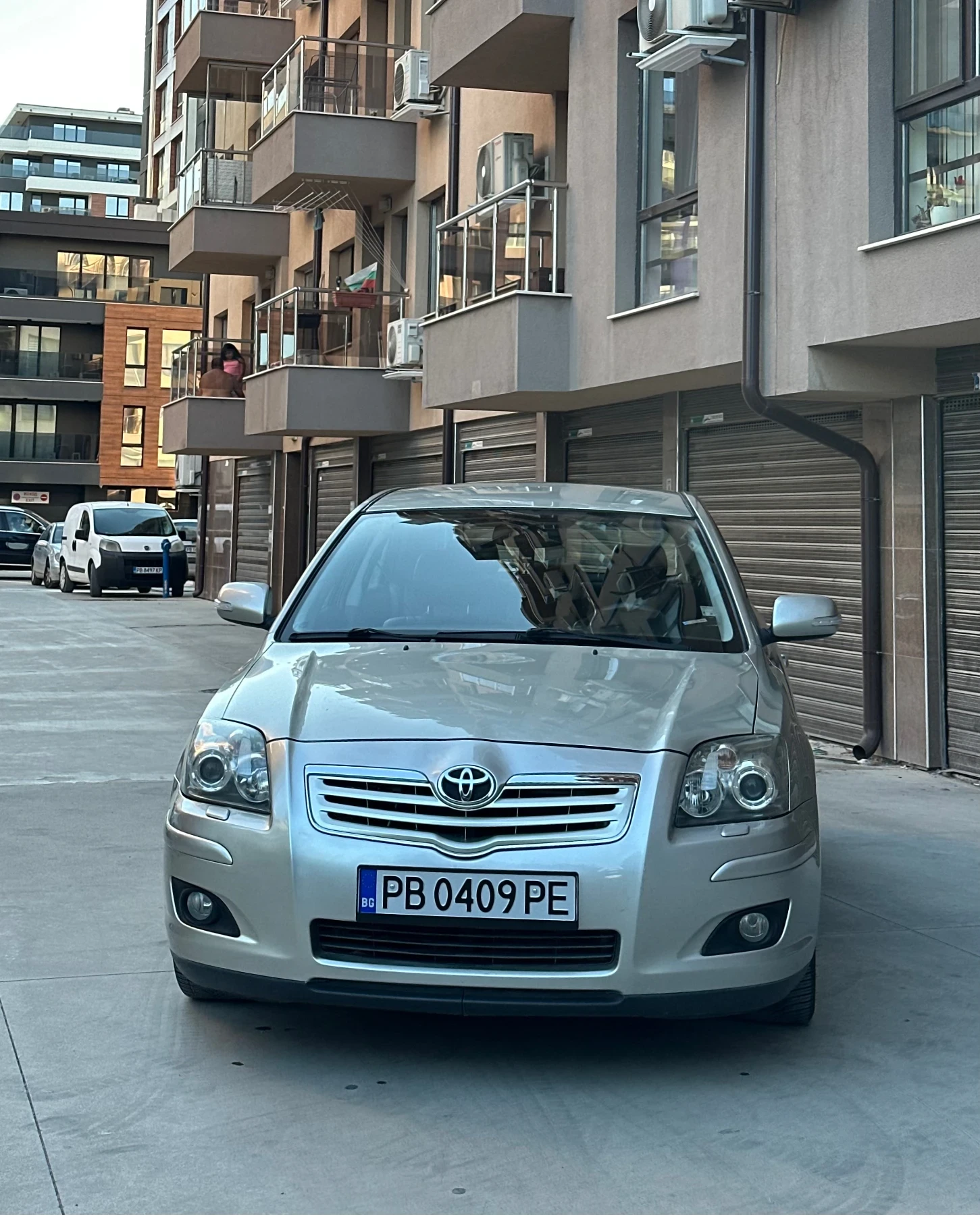 Toyota Avensis D-4D 2.2 (150К.с) - изображение 2